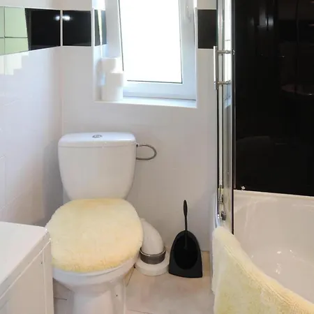 New In For 6 Persons, Cleaning Included * Nowe Warpno