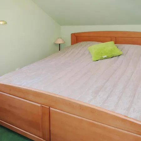 New In For 6 Persons, Cleaning Included *